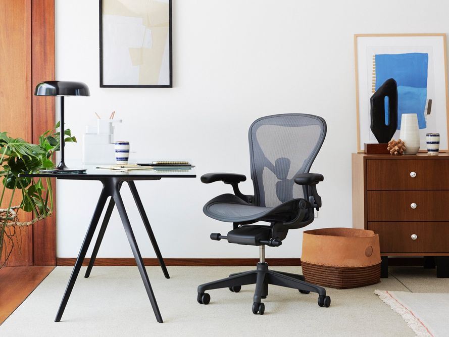 Какой стул подходит при болях в спине? - 山东 澎 集 - 第三 组 - 宗 柯 群